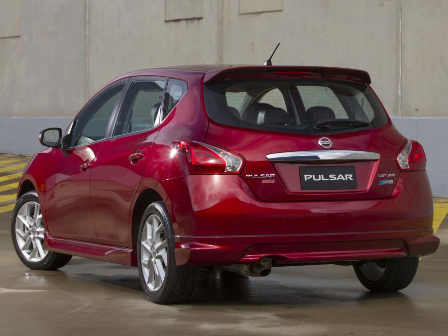  Nissan Pulsar SSS 2013 года  (фото 2 из 18)